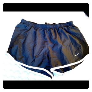 Black nike tempo shorts